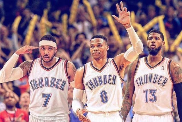 洛杉矶道奇队正式为大谷翔平举行加盟记者会，蓝白 17 号球衣开启棒球史上最昂贵的 10 年