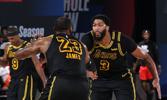 中超比赛亮点：上海海港绝杀山东泰山,