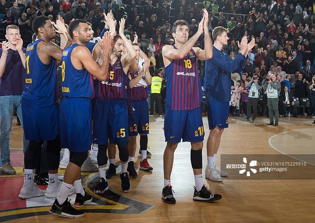 交易？ 美记Marc Stein爆料∶华盛顿奇才已成为亚特兰大老鹰队特雷·杨的潜在交易目的地，这笔交易的核心是 CJ·麦科勒姆的即将到期合同。