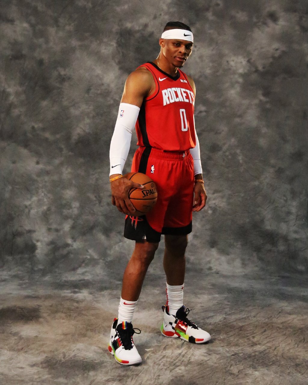 火箭创下奇迹，快船收获胜利——西部排名2-6之间差距扩大