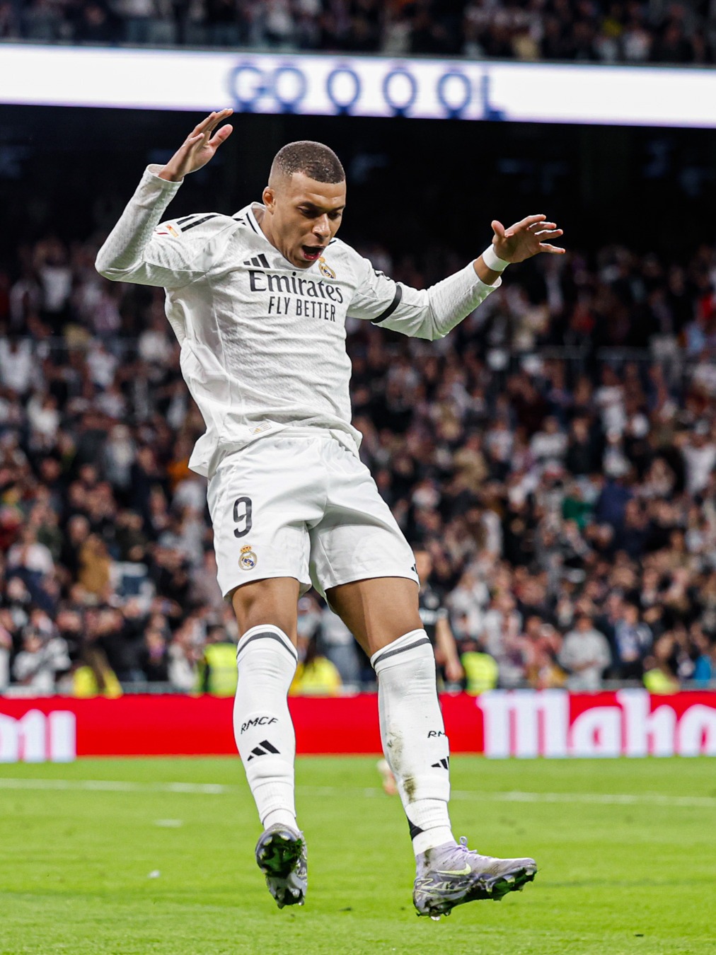 西甲｜皇马领先优势仅剩1分 马德里双雄两“和”俱伤